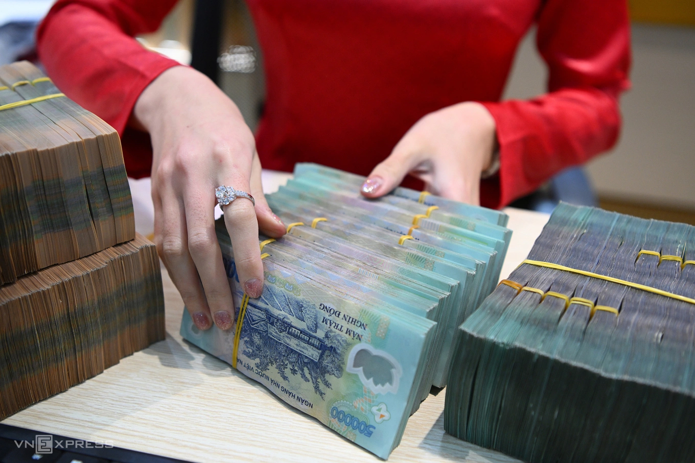 Lãi suất liên ngân hàng về 8,5%